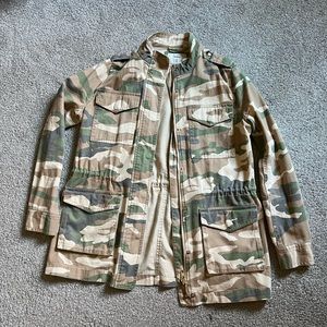 Desert Camouflage Utility Jacket